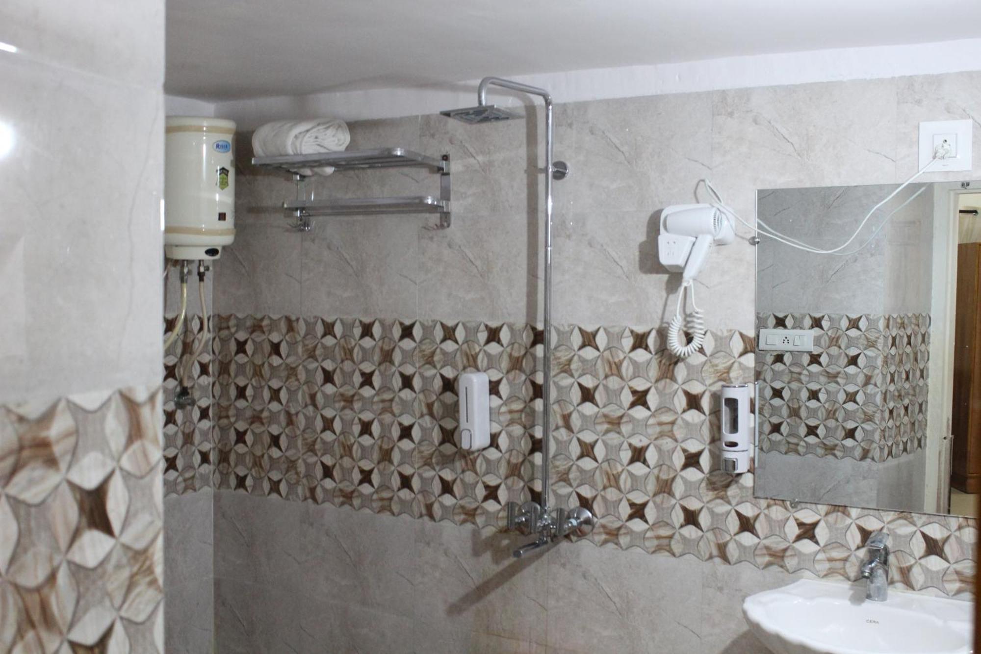 Hotel Vijayvargiya Dhani Біканер Номер фото