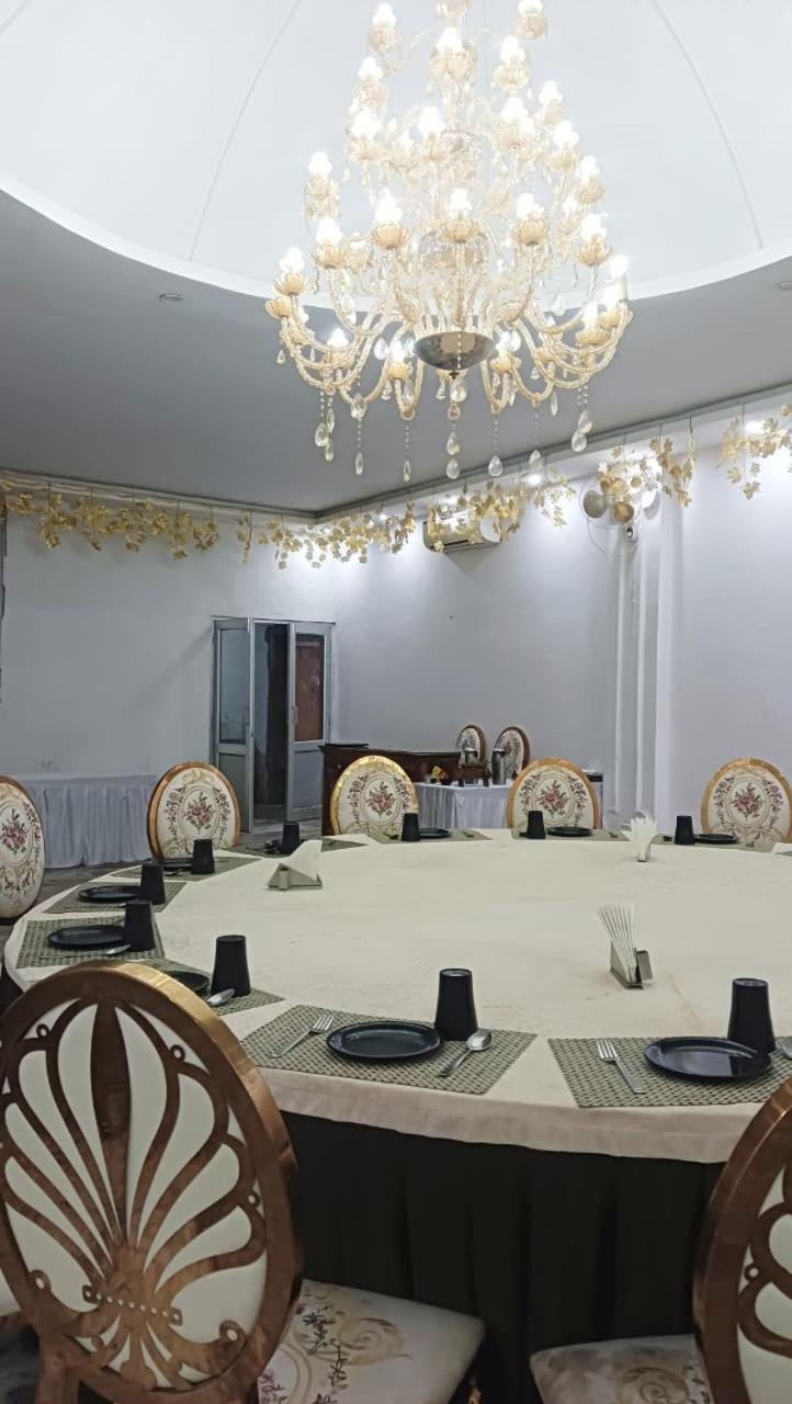 Hotel Vijayvargiya Dhani Біканер Екстер'єр фото